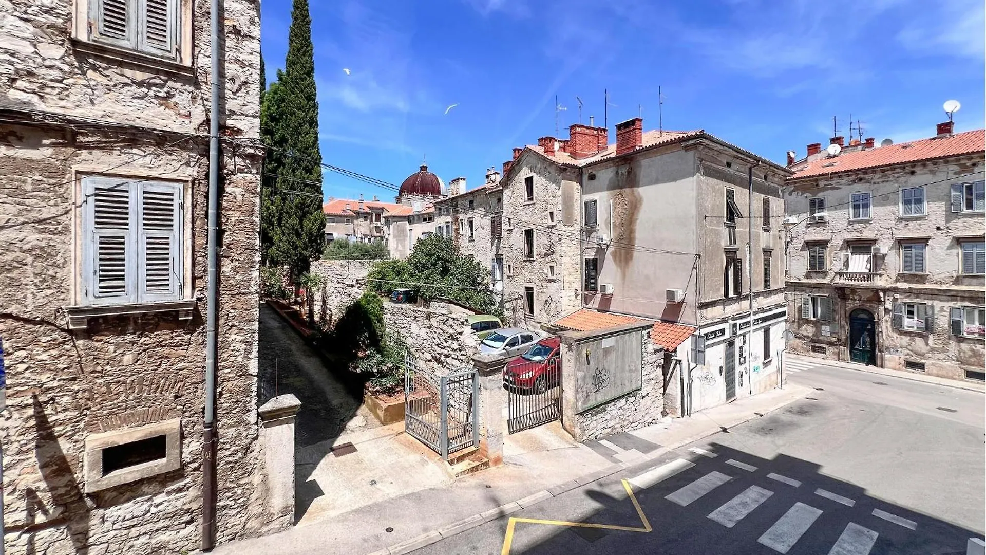 Stunning Apartment In Pula With Kitchen